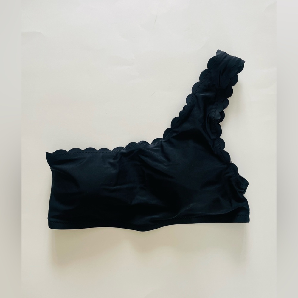One-Shoulder Scallop Edge Swim Top - Black